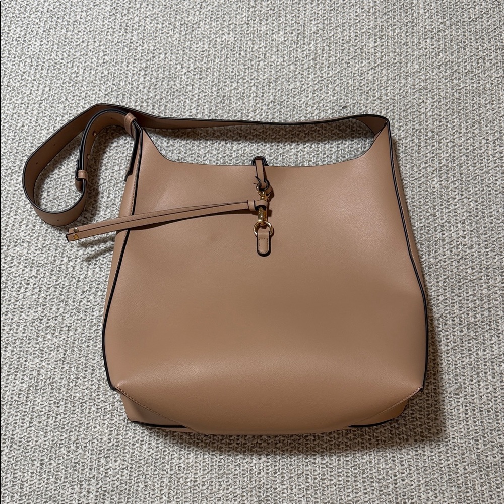 Minimalist Shoulder Bag in Tan with Gold Accent